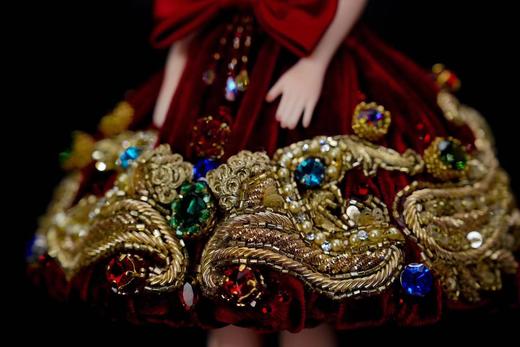 OWEN《凡尔赛红丝绒》高定然女孩 商品图3