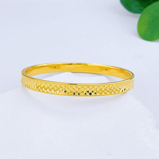 【限时克减150元】足金 【精品】3D硬金空心CNC固口弧面鱼鳞手镯（面宽约6-6.5mm）(AR3DSZ00008)（预售产品下单后不退款不退货不换货不补差价） 商品图0