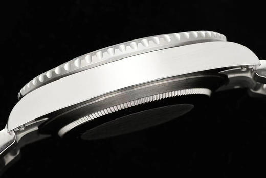 clean厂/C厂 劳力士126610submariner水鬼
1:搭载一比一超级3235一体机芯   无卡度机芯装饰 机芯及其稳定
2:整表904L精钢 /搭配ar厂钢带 商品图7