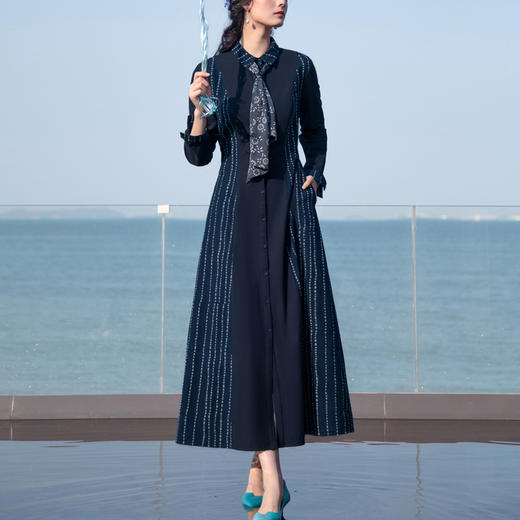 【林栖设计小店】（现货）2024春夏新品棉蓝印花布配腰带连衣裙女1941259 商品图0