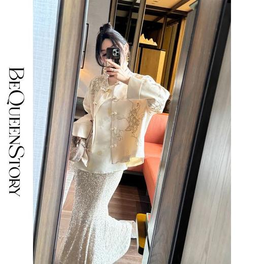 BeQueenStory【闲庭书香】重工国风盘扣刺绣金丝线绣花落肩短外套 商品图2