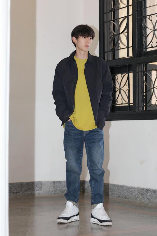 333572762纯色夹克 商品图3