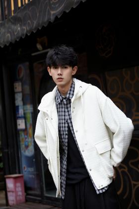 S332472749肌理廓形连帽夹克