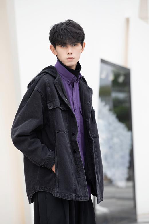 S332872837做旧连帽牛仔夹克 商品图3