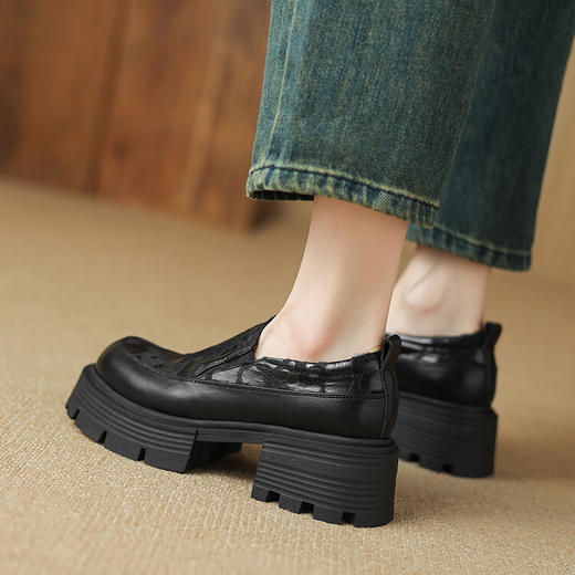 【预售5天】复古休闲马毛拼接厚底圆头乐福鞋女百搭小众松糕鞋MLD&A050 商品图4