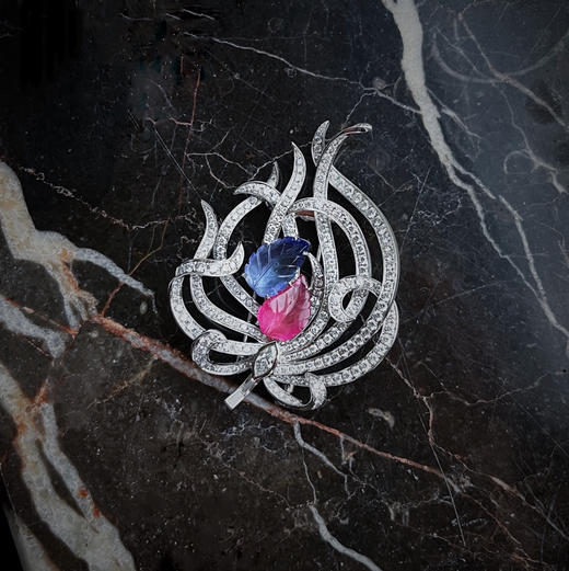 ONLY系列 18K镶钻石、坦桑石和碧玺 胸针 商品图1