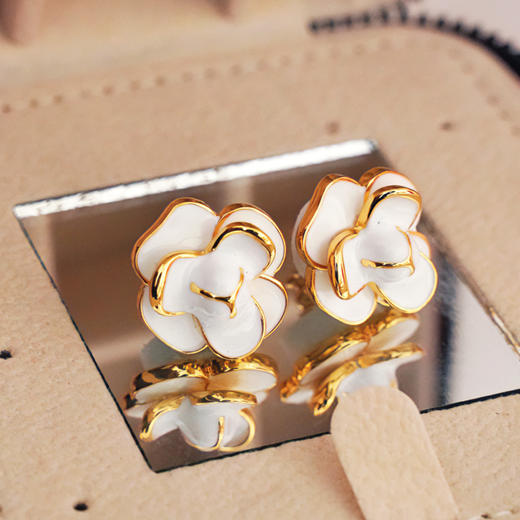 【复古小香风山茶花珐琅耳钉】【珐琅工艺+铜厚镀真黄金+S925银针】【送精致首饰收纳盒】浪漫优雅高级感耳钉H241270758 商品图3