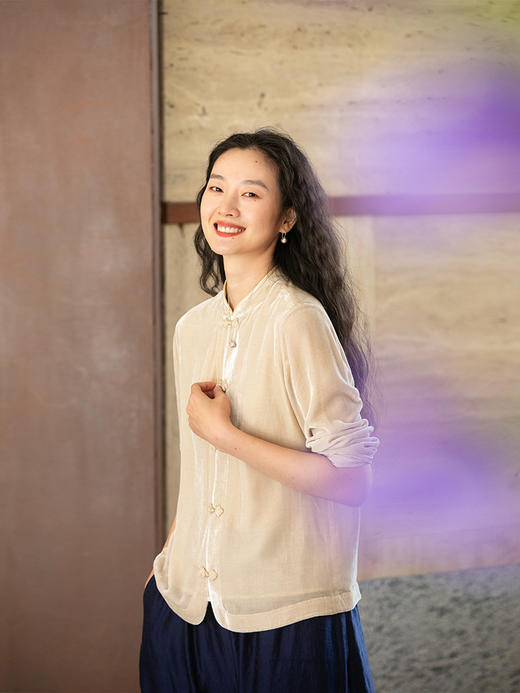 牧衣游原创 丝绒净色衬衫简约白色复古禅意百搭衬衣新款 香晓处 商品图1