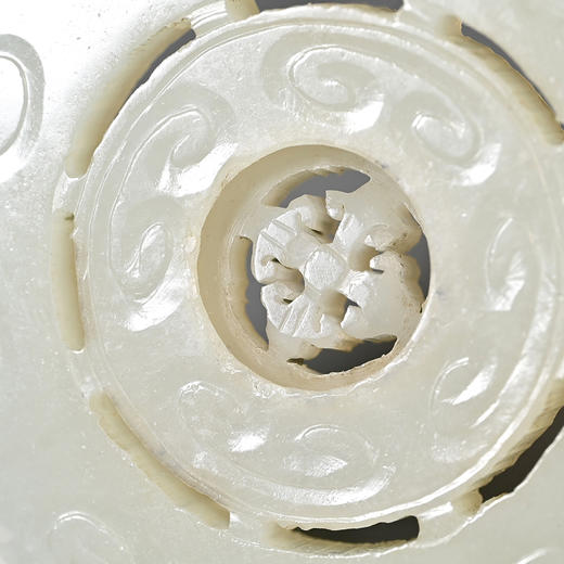 清代和田白玉“时来运转”转心佩 商品图3