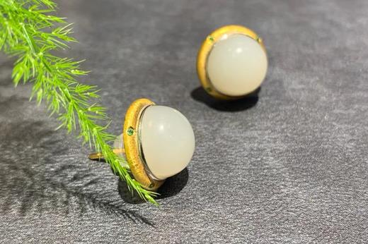 【御珠宫坊】金镶羊脂白玉耳钉 商品图1