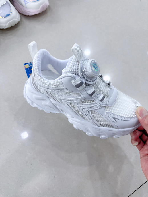 福得隆 L196 单网纽扣 35.37.38.39 小白鞋 商品图1