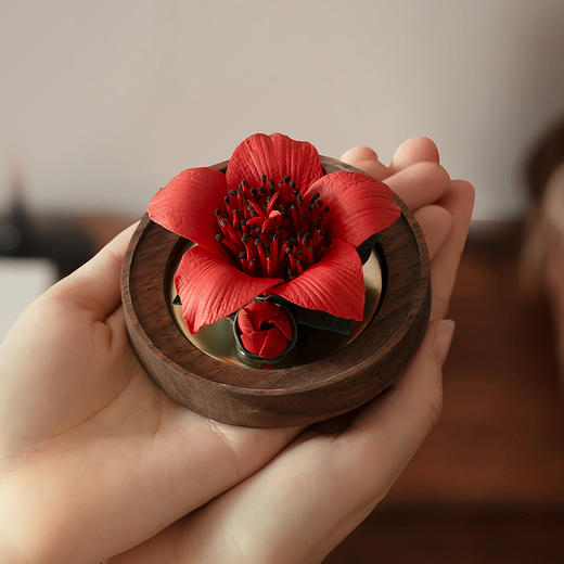 超吉木棉  瓷花香薰礼盒 是香器也是艺术品 一份属于东方人的浪漫礼物 柔和安宁的香 商品图0