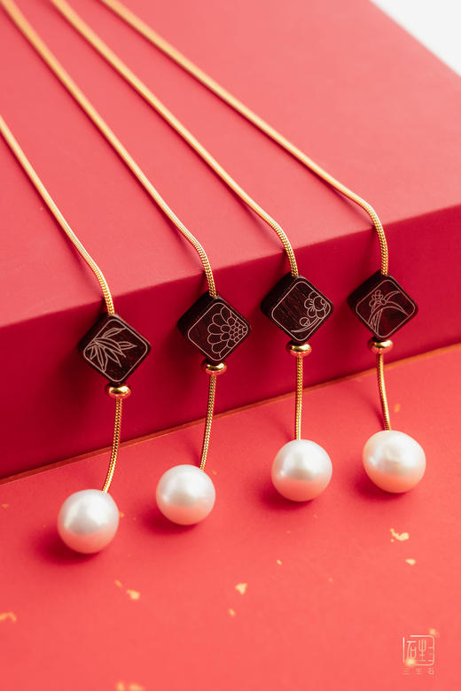 正念·梅兰竹菊小叶檀巴洛克珍珠蛇骨长链+多用耳饰 商品图3