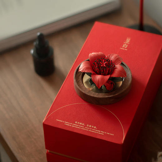 超吉木棉  瓷花香薰礼盒 是香器也是艺术品 一份属于东方人的浪漫礼物 柔和安宁的香 商品图2