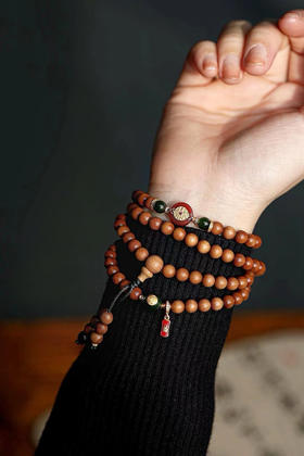 0.6老山檀香福牌手串