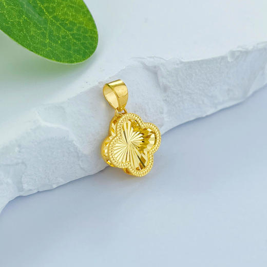 【限时7.5折】【定价黄金】足金999 (足金999字印)5G黄金影底吊坠四叶草吊坠(5GDZ00189)（预售产品下单后不退款不退货不换货不补差价） 商品图1