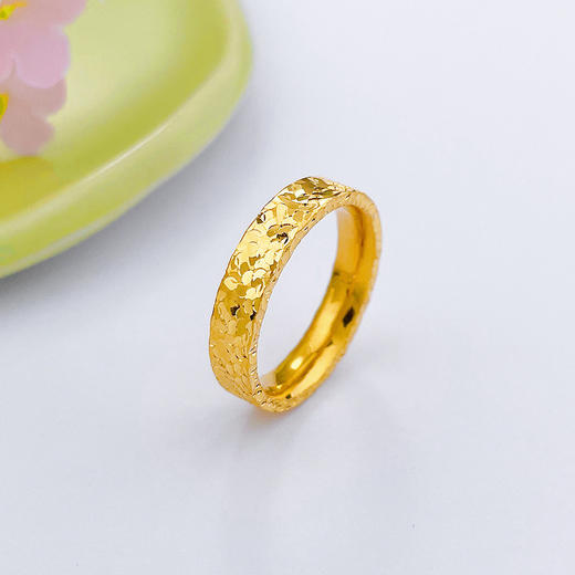 【限时克减150元】足金999 #碎碎冰 #小红书 5G黄金固口空心戒指碎碎冰圈戒满天繁星圈戒（面宽约3.8-4.2mm）(AG5GJZ00190)（预售产品下单后不退款不退货不换货不补差价） 商品图0