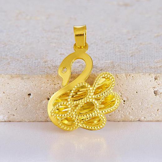 【限时7.5折】【定价黄金】足金999 5G黄金影底天鹅吊坠(AG5GDZ00021)（预售产品下单后不退款不退货不换货不补差价）（预售产品下单后不退款不退货不换货不补差价） 商品图0