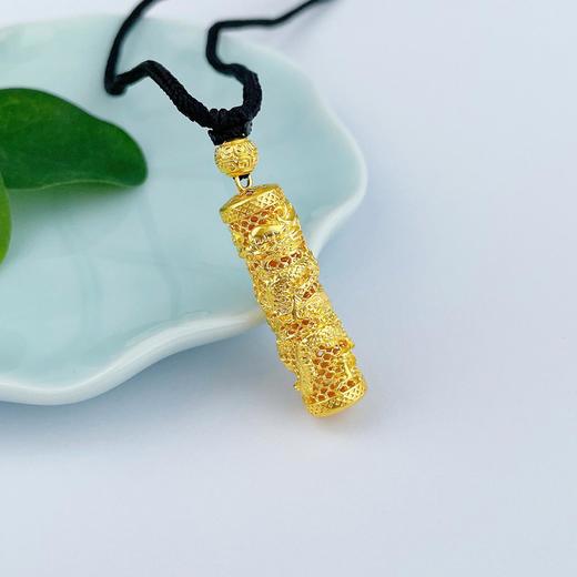 【限时克减150元】足金999 古法镂空盘龙柱挂绳吊坠（含珠子）(YGFDZ00271)（预售产品下单后不退款不退货不换货不补差价）（预售产品下单后不退款不退货不换货不补差价） 商品图1