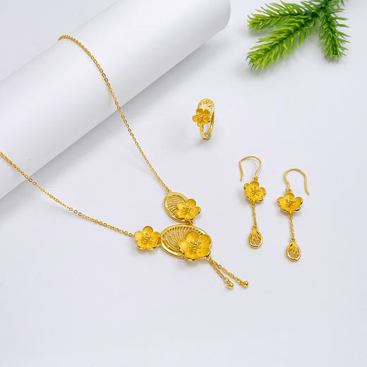 【限时克减150元】足金999.9 #套装 #招桃花 #婚庆 【精品】黄金豪华镂空桃花项链一套装婚礼三金首饰（一套3件）(N100TX00015)（预售产品下单后不退款不退货不换货不补差价） 商品图1