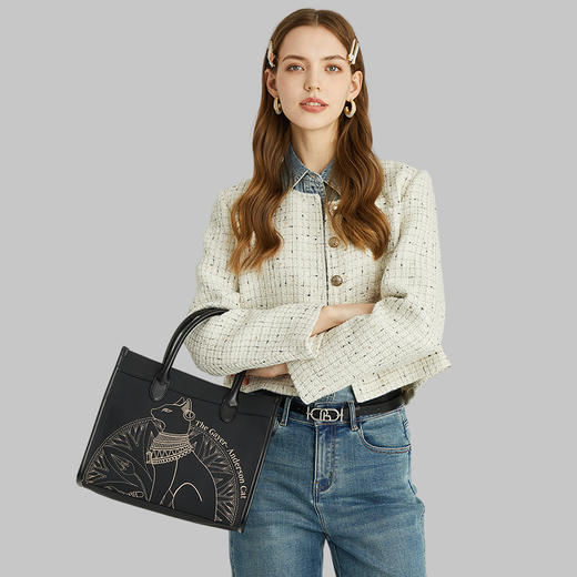 大英博物馆盖亚·安德森猫系列 男女通用 黑色 刺绣手提包通勤斜挎包 商品图3