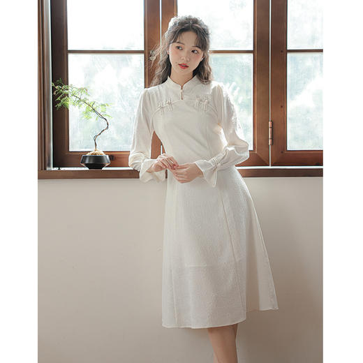 2025早春【新中式旗袍 改良年轻款白色】回门订婚敬酒 长袖连衣裙 复古盘扣 商品图0
