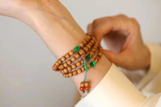 0.6原创干青老山檀手串108粒 商品图0