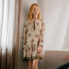 谜底原创花色连衣裙长袖女2024春复古田园风飘带V领短裙241ML0113 商品缩略图0