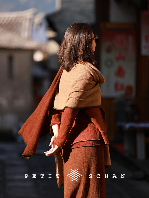 PETIT SCHAN小闪 ACC#018 dream camel bell 梦驼铃 100%骆驼绒手工染色针织系列包边吊染大披肩 商品图4