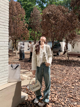 正式又非正式，还得看小香风！