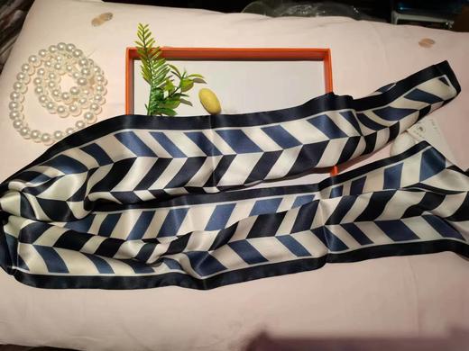 西施蚕娘真丝丝巾 商品图6