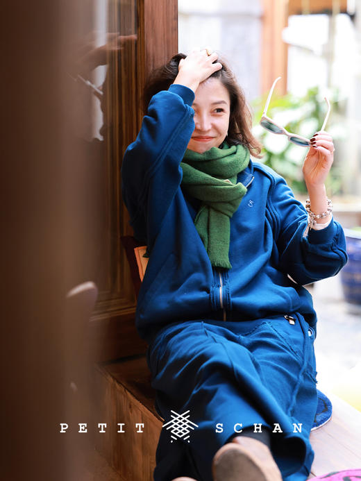 PETIT SCHAN小闪 CLO#437 52 Hertz whale 52赫兹的鲸 纯棉480g卫衣面料A字抽绳松紧腰半身裙 商品图3