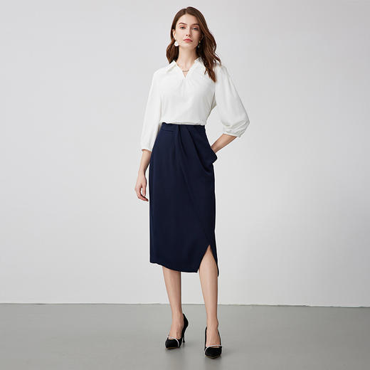 EITIE爱特爱夏季新款精致压褶高腰开叉包臀显瘦深蓝OL通勤半身裙A2406309 商品图1