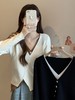 春秋季【不规则下摆 假二件针织开衫女】设计感小众 修身显瘦 撞色上衣女 商品缩略图1