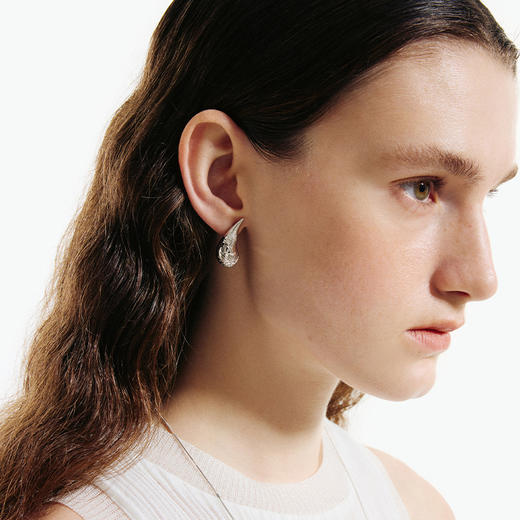 ATELIERSÓ x deepmoss 24SS 合作系列-水滴暗花耳钉 商品图7