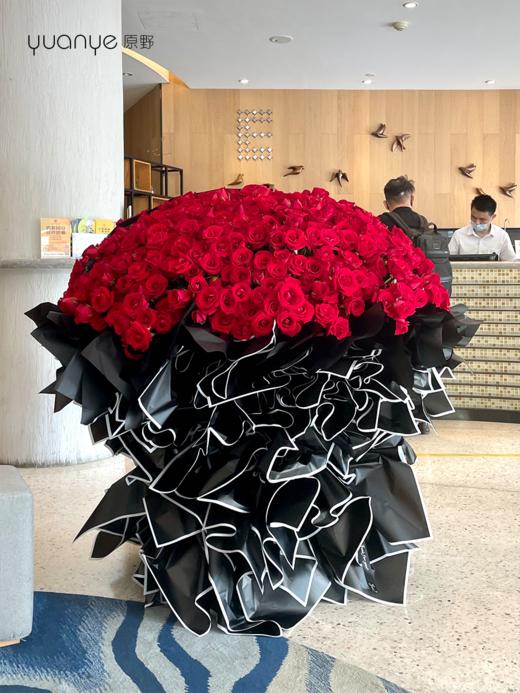 999朵红玫瑰花束 商品图0
