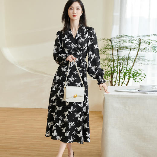 剩S/M/L/XL 米思阳2026春季新款气质高级感提花连衣裙修身收腰黑色茶歇大摆裙0388 商品图3
