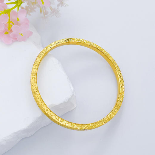 足金999.9 #碎碎冰  【精品】固口空心四方手镯碎碎冰手镯（面宽约3.7-4.1mm，厚度约3.4mm）(AISZ00523)（预售产品下单后不退款不退货不换货不补差价） 商品图1