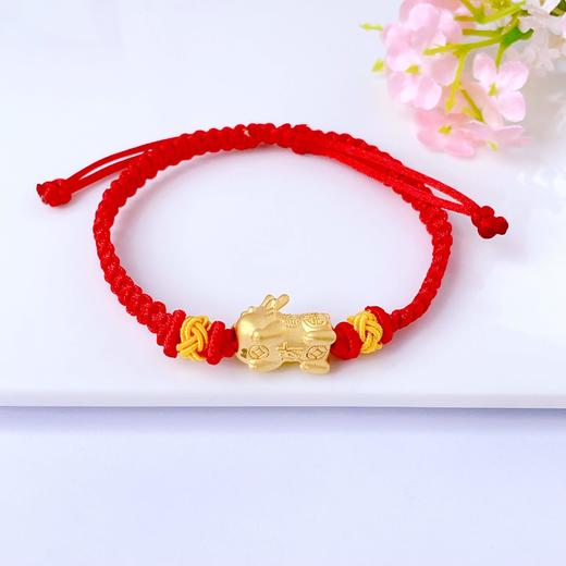 【限时7.5折】【定价黄金】足金 #招财进宝 #儿童/宝宝 3D硬金招财貔貅宝宝红绳调节成品手串（适合0-3岁宝宝）(AJ3DSC00179)（预售产品下单后不退款不退货不换货不补差价） 商品图2