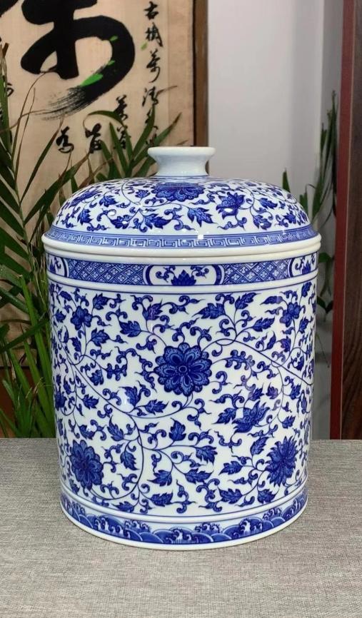 柴窑缠枝莲茶叶罐 商品图0