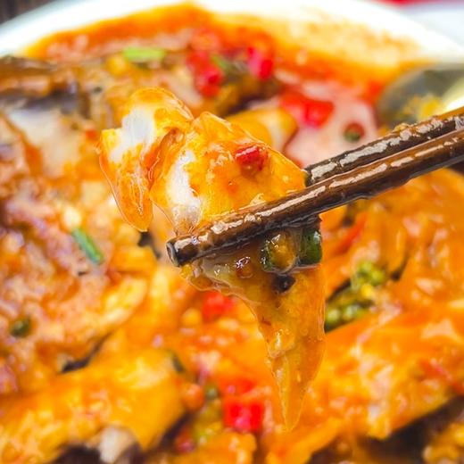 剁椒鱼头 | 精选三文鱼头 活鱼鲜切免调味 鲜味十足 肉质肥美鲜嫩 味香浓郁  轻松搞定美味年菜 商品图1