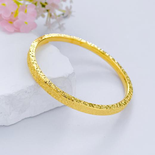 足金999.9 #碎碎冰  【精品】固口空心四方手镯碎碎冰手镯（面宽约3.7-4.1mm，厚度约3.4mm）(AISZ00523)（预售产品下单后不退款不退货不换货不补差价） 商品图0