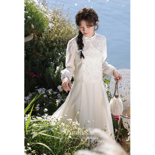 【65折秒杀】鹿向南《挑花衣人》新中式国风衬衫吊带连衣裙春季新款时尚套装裙L33713-1 商品图2