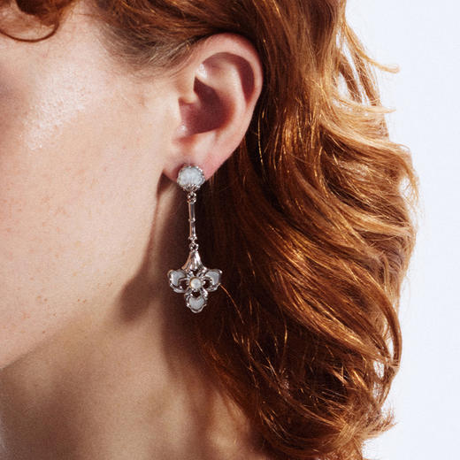 ATELIERSÓ x deepmoss 23AW 合作系列-三花贝母长钥匙耳钉（银） 商品图1