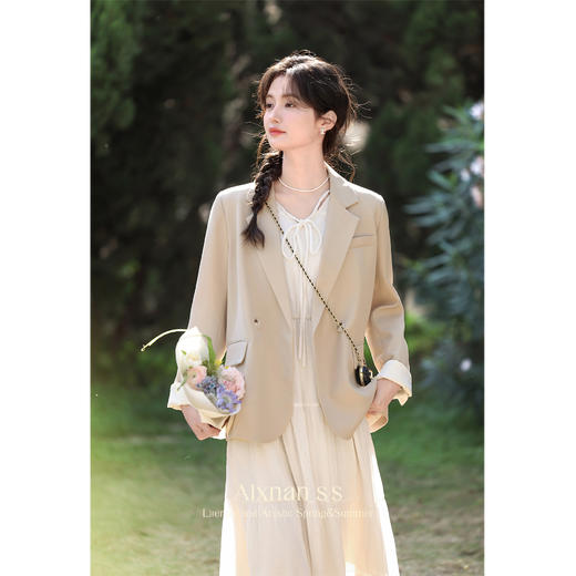 鹿向南《享受伦敦》浅卡其西装L33582 商品图3