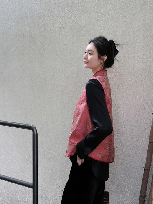 盛唐牡丹 | 宋锦八达晕纹对襟马甲 商品图8