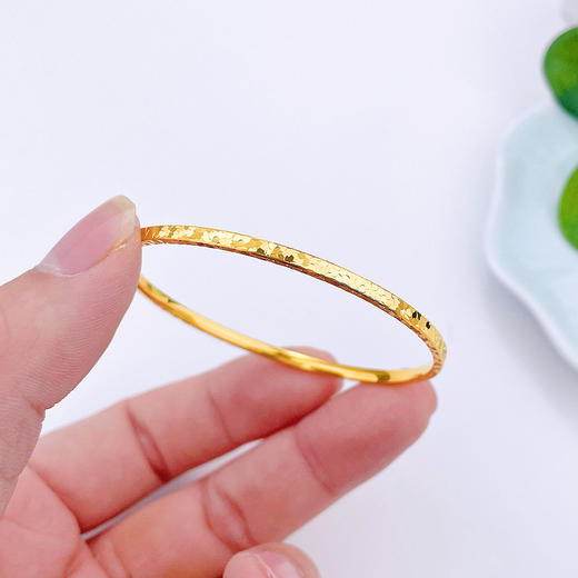 【限时克减150元】足金#碎碎冰【精品】实心固口碎碎冰满天繁星四方手镯（面宽约2.2-2.6mm，厚约1.7mm）(AISZ00524-3)（预售产品下单后不退款不退货不换货不补差价） 商品图2