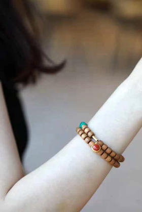 6*7mm南红老山檀香双圈直切手串