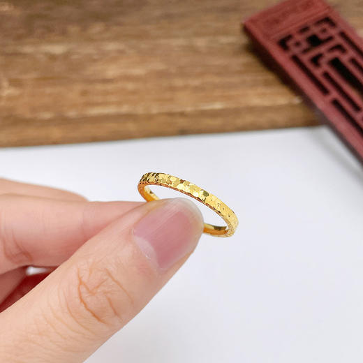 【限时克减150元】足金999 #碎碎冰 #小红书 5G黄金空心固口戒指碎碎冰圈戒(AG5GJZ00189)（预售产品下单后不退款不退货不换货不补差价） 商品图2