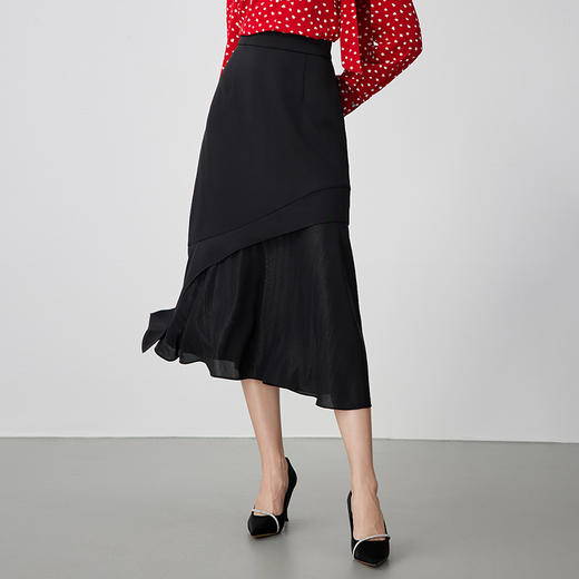 EITIE爱特爱春季新款优雅通勤时尚高腰网纱拼接鱼尾黑色半身裙A2406319 商品图2
